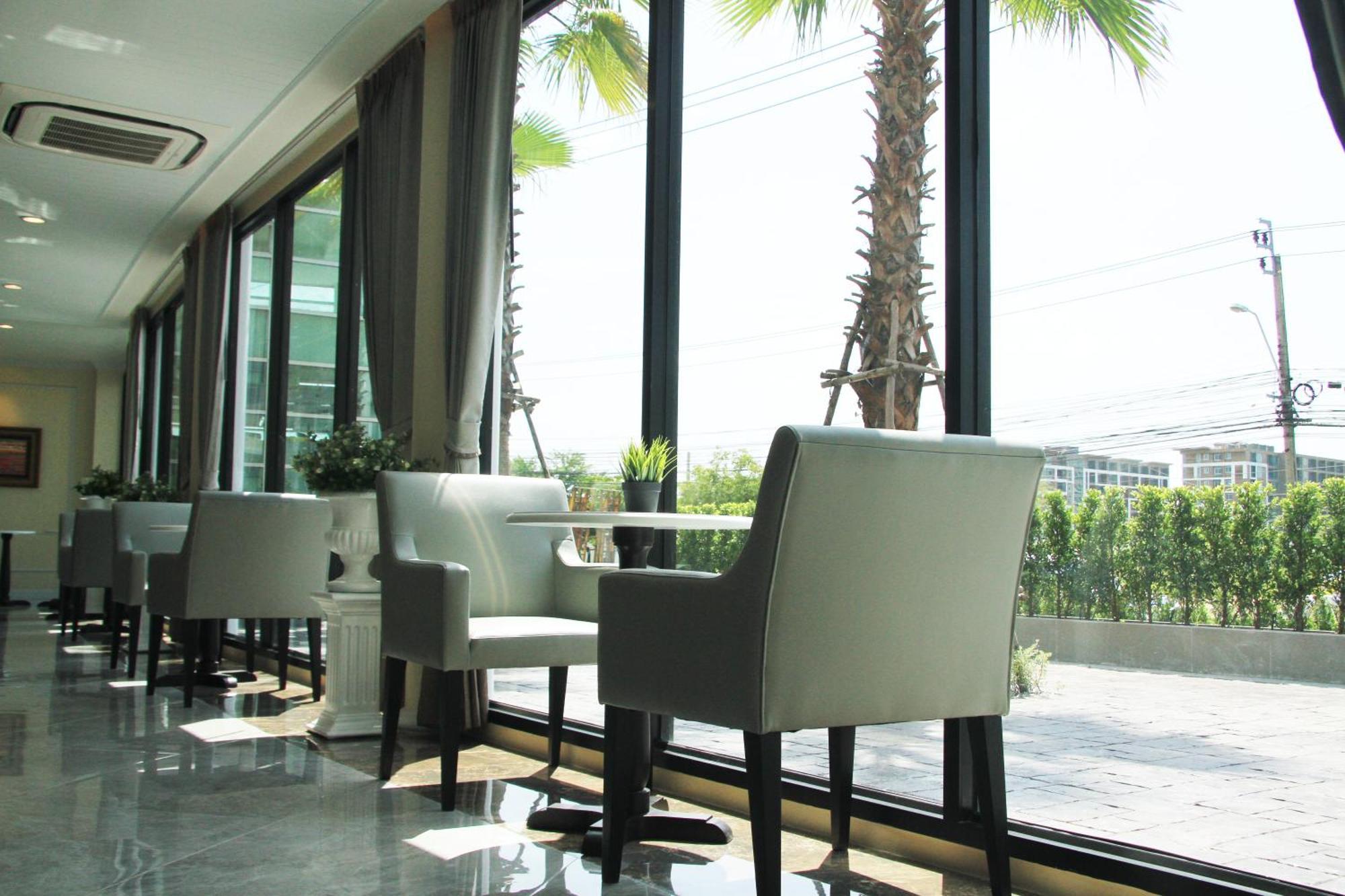The Green View Hotel Ban Khlong Sanam Phli Bagian luar foto